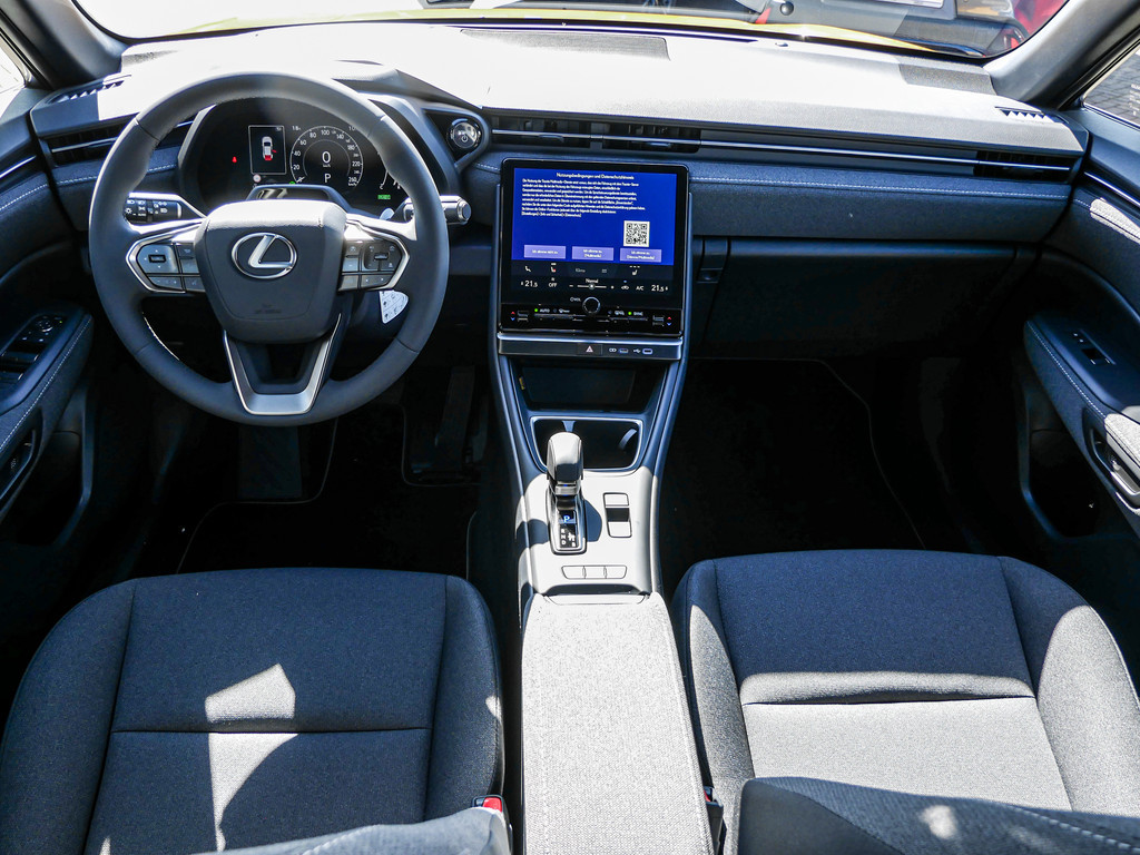 Fahrzeugansicht LEXUS LBX Base Komfort Pak. - Bild 6