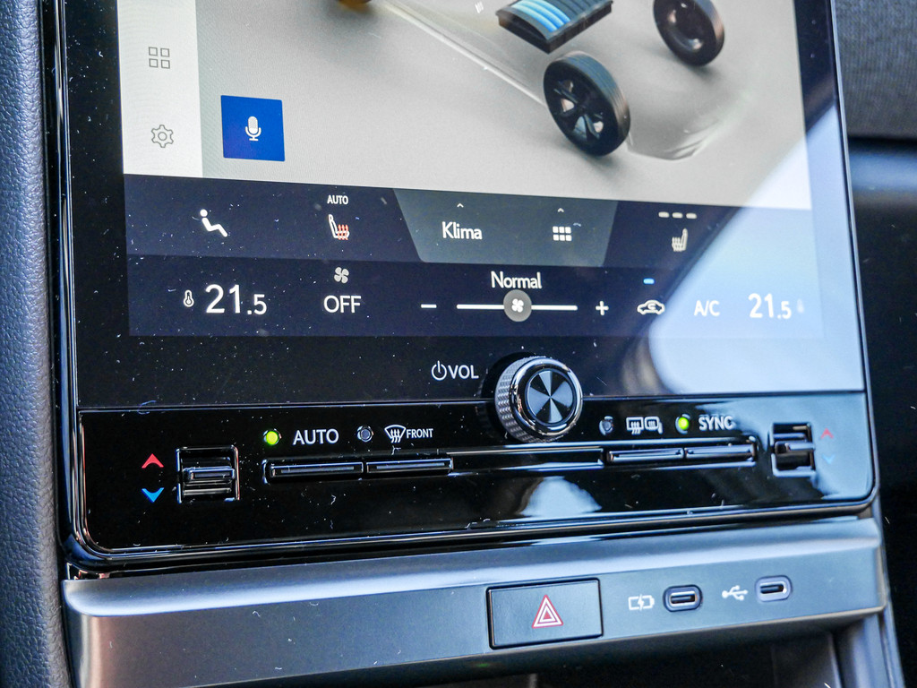 Fahrzeugansicht LEXUS LBX Base Komfort Pak. - Bild 17
