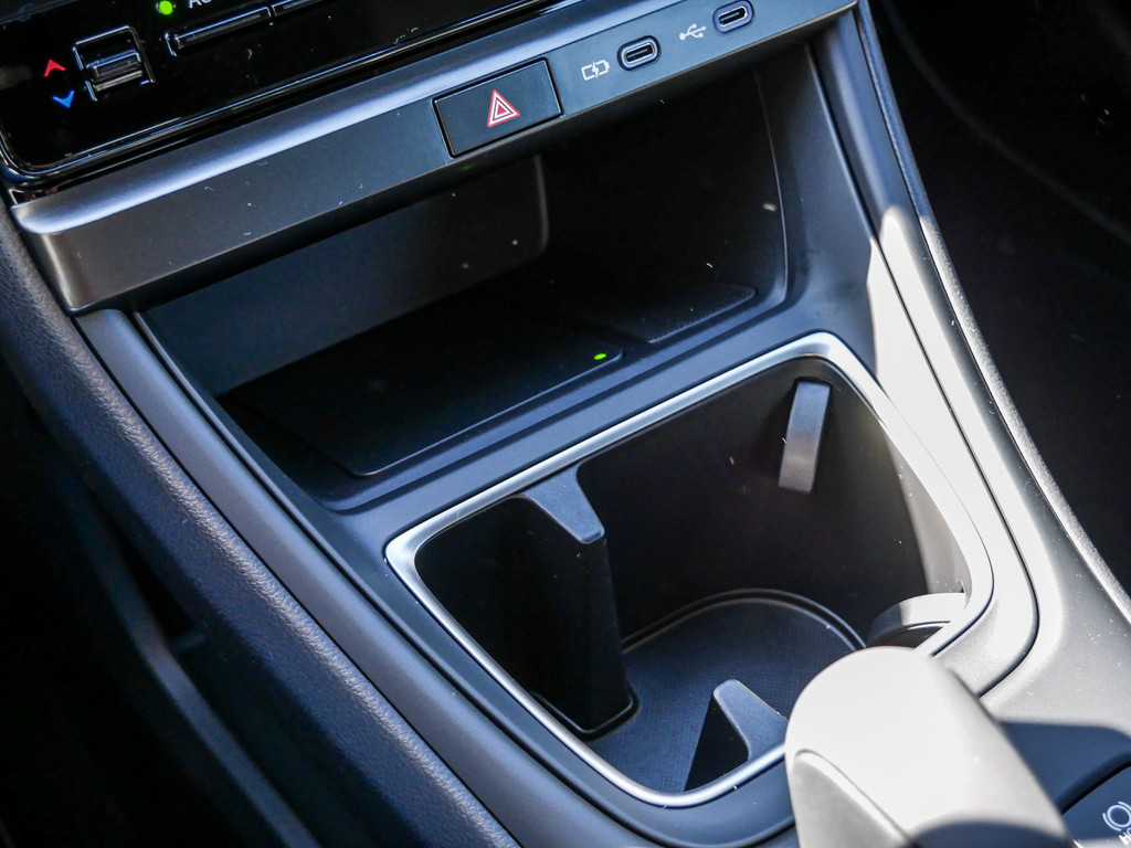 Fahrzeugansicht LEXUS LBX Base Komfort Pak. - Bild 18