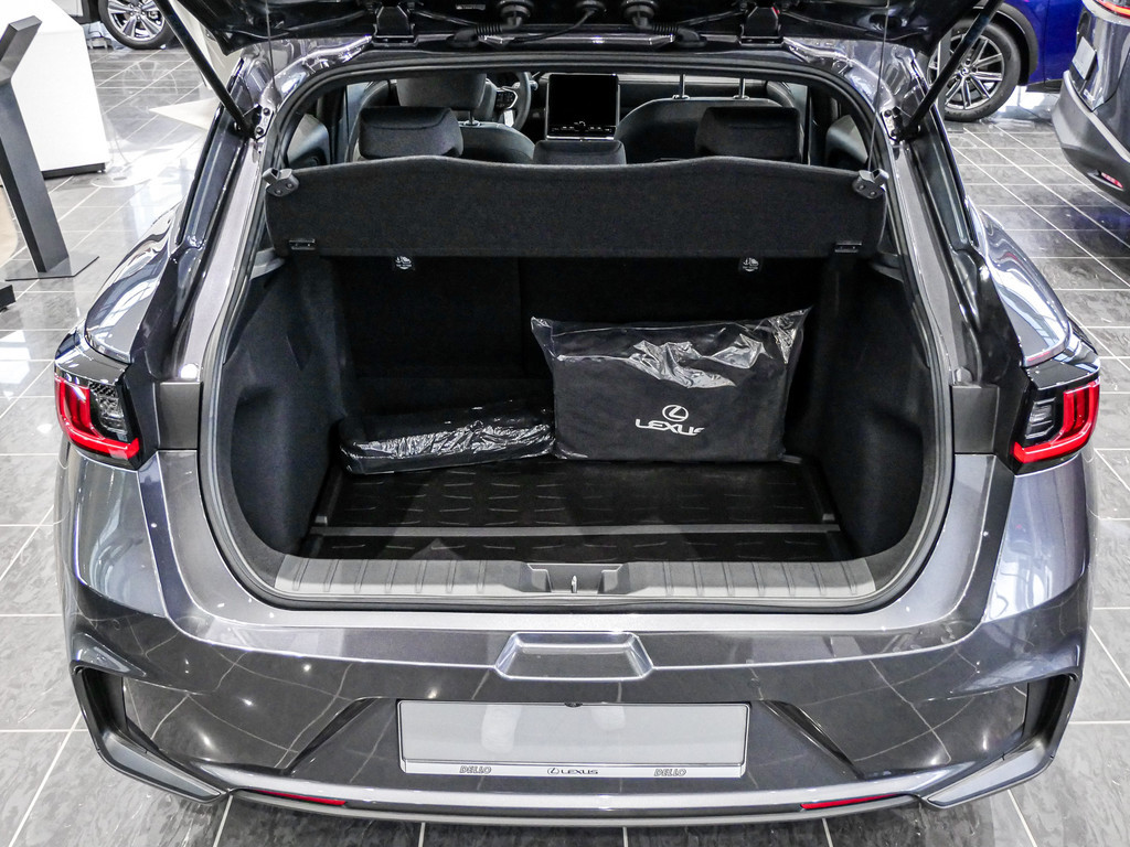 Fahrzeugansicht LEXUS LBX Base FWD - Bild 7