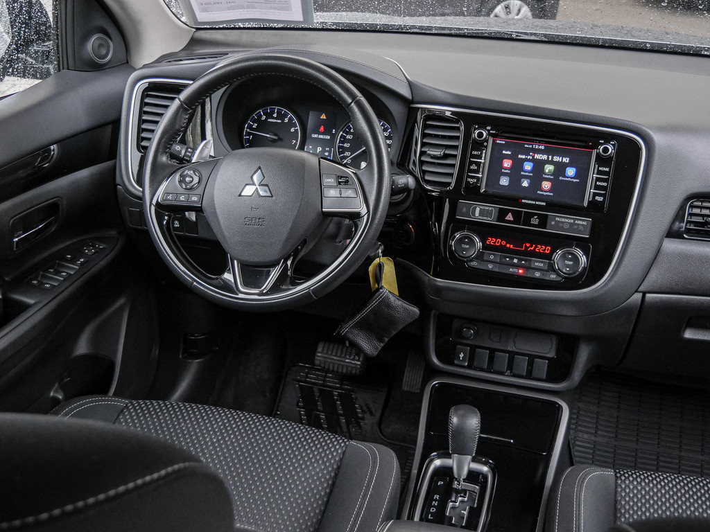 Fahrzeugansicht MITSUBISHI Outlander 2.0 Active 2WD - Bild 7