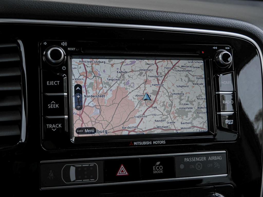 Fahrzeugansicht MITSUBISHI Outlander 2.0 Active 2WD - Bild 13