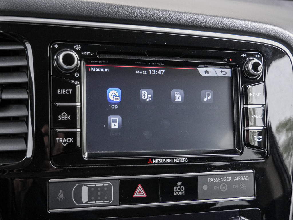Fahrzeugansicht MITSUBISHI Outlander 2.0 Active 2WD - Bild 15