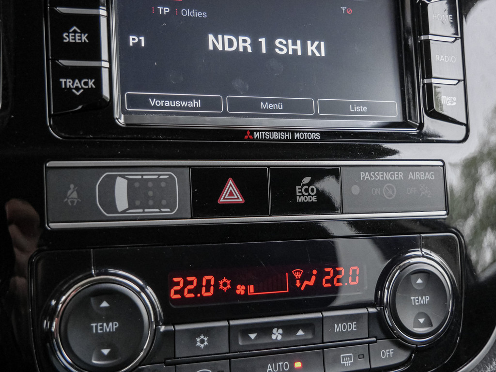 Fahrzeugansicht MITSUBISHI Outlander 2.0 Active 2WD - Bild 17