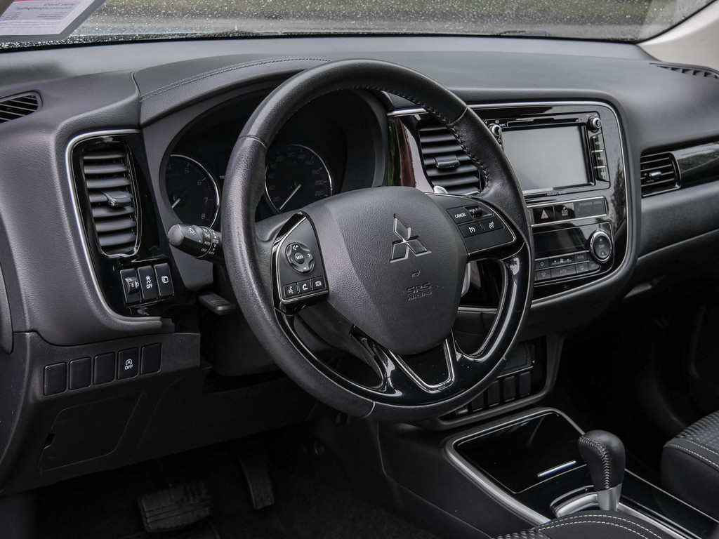 Fahrzeugansicht MITSUBISHI Outlander 2.0 Active 2WD - Bild 31