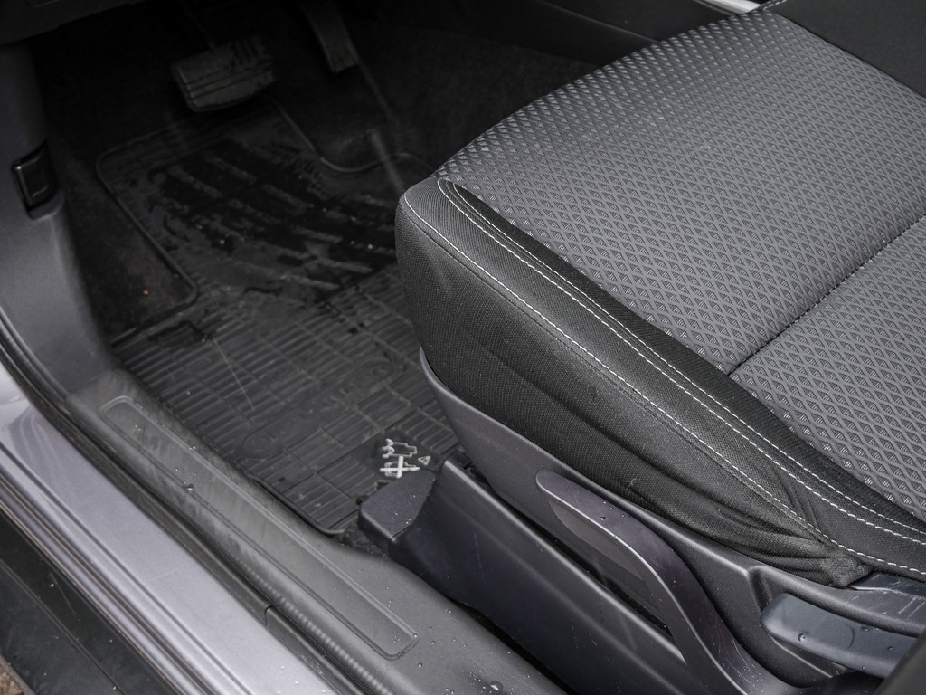 Fahrzeugansicht MITSUBISHI Outlander 2.0 Active 2WD - Bild 32