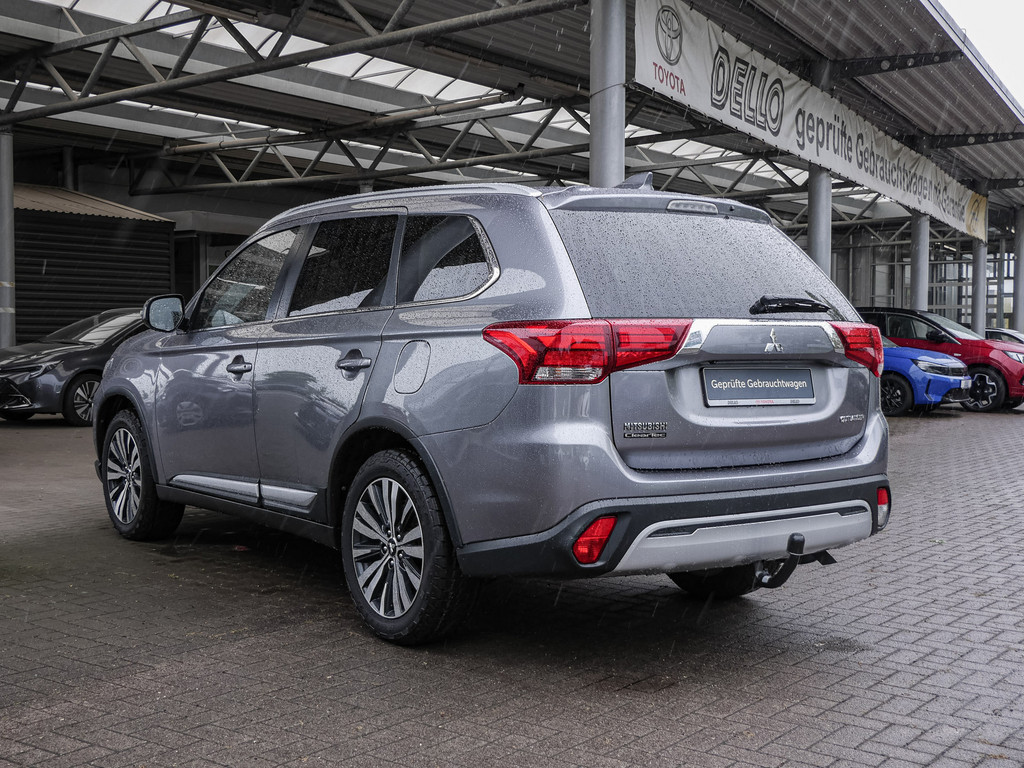 Fahrzeugansicht MITSUBISHI Outlander 2.0 Active 2WD - Bild 39