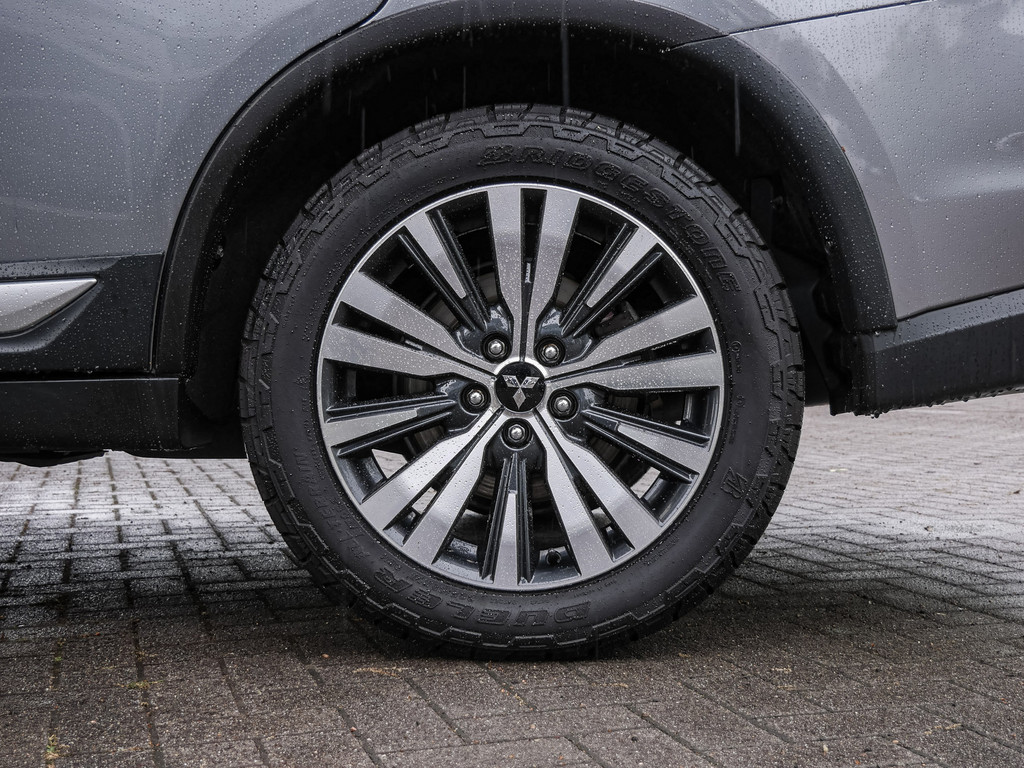 Fahrzeugansicht MITSUBISHI Outlander 2.0 Active 2WD - Bild 40
