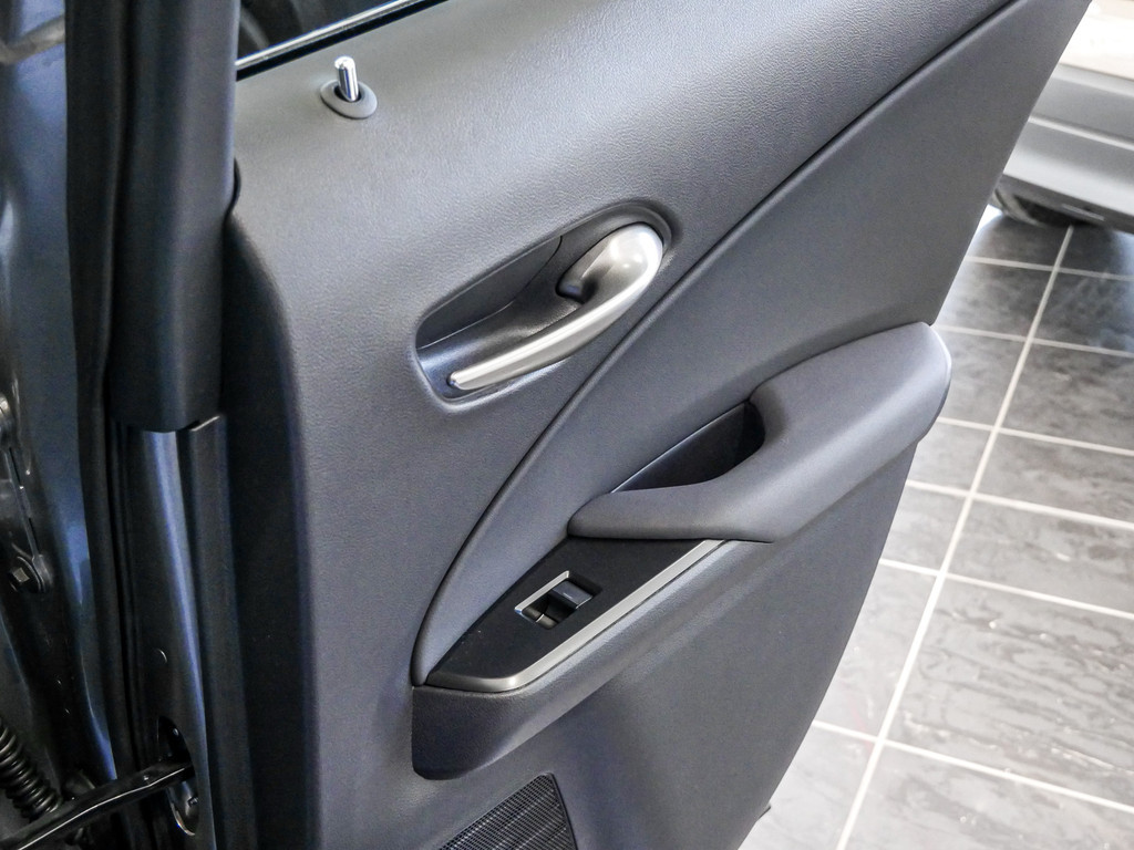 Fahrzeugansicht LEXUS UX 300h F Sport Des. - Bild 8