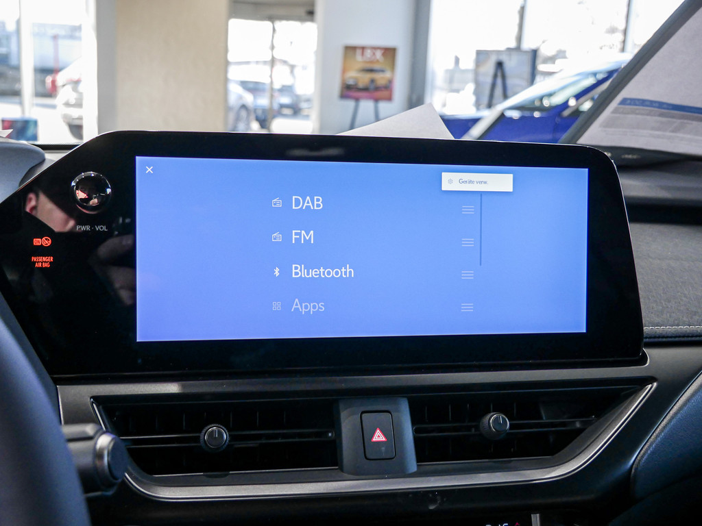 Fahrzeugansicht LEXUS UX 300h F Sport Des. - Bild 11