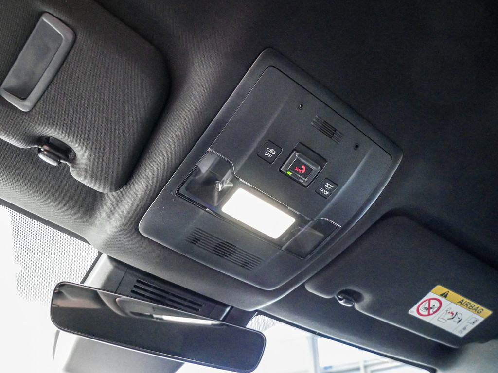 Fahrzeugansicht LEXUS UX 300h F Sport Des. - Bild 18