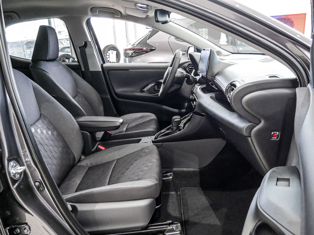 Fahrzeugansicht TOYOTA Yaris 1.5 Hybrid Teamplayer - Bild 4