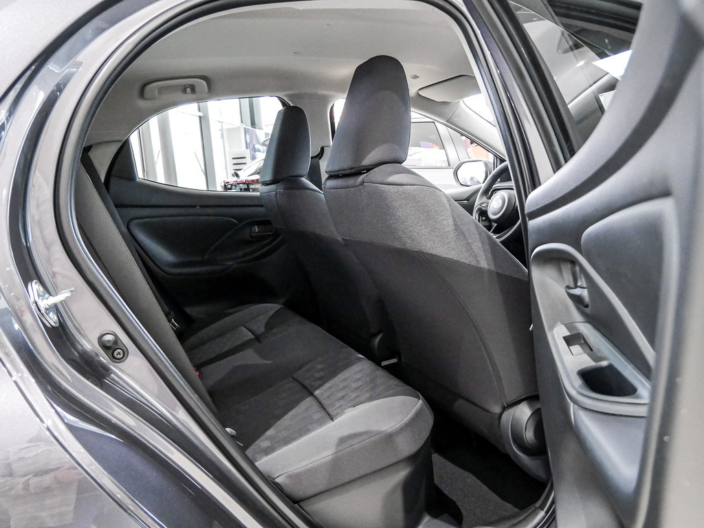 Fahrzeugansicht TOYOTA Yaris 1.5 Hybrid Teamplayer - Bild 5