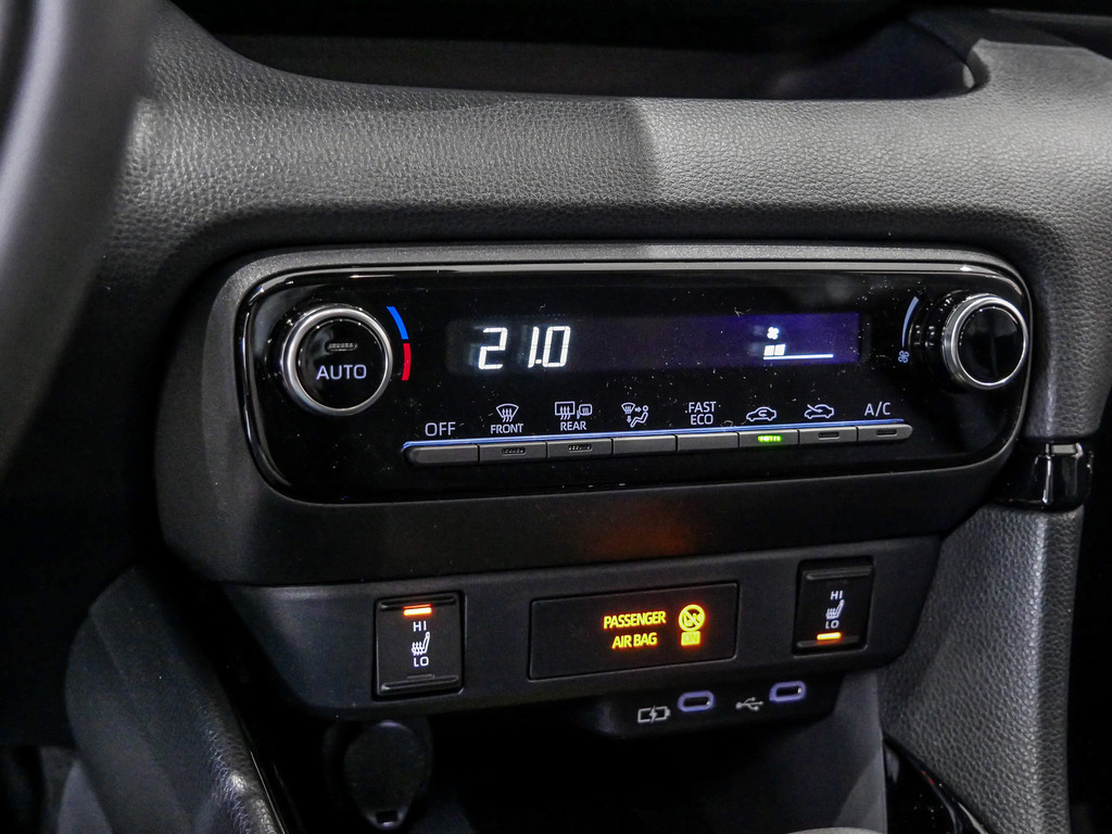 Fahrzeugansicht TOYOTA Yaris 1.5 Hybrid Teamplayer - Bild 17