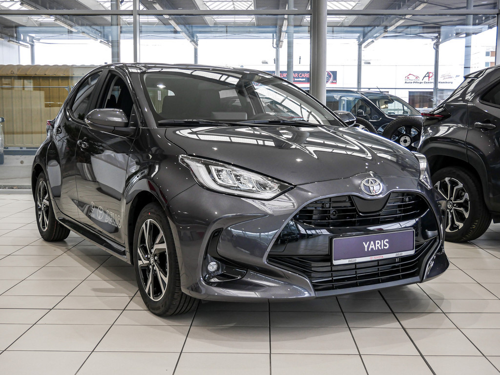 Fahrzeugansicht TOYOTA Yaris 1.5 Hybrid Teamplayer - Bild 23