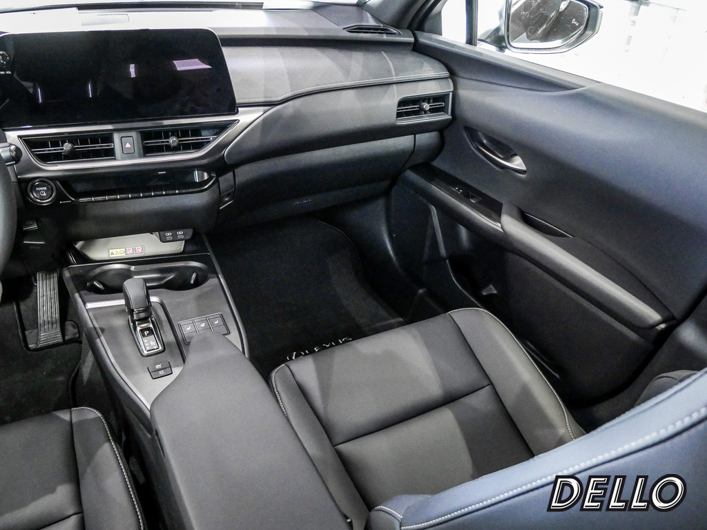 Fahrzeugansicht LEXUS UX 300h F-Sport Design - Bild 7