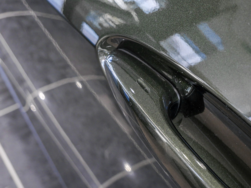 Fahrzeugansicht LEXUS UX 300h F-Sport Design - Bild 38