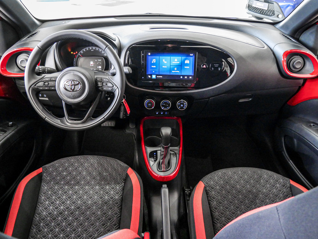 Fahrzeugansicht TOYOTA Aygo X 1.0 Teamplayer - Bild 5