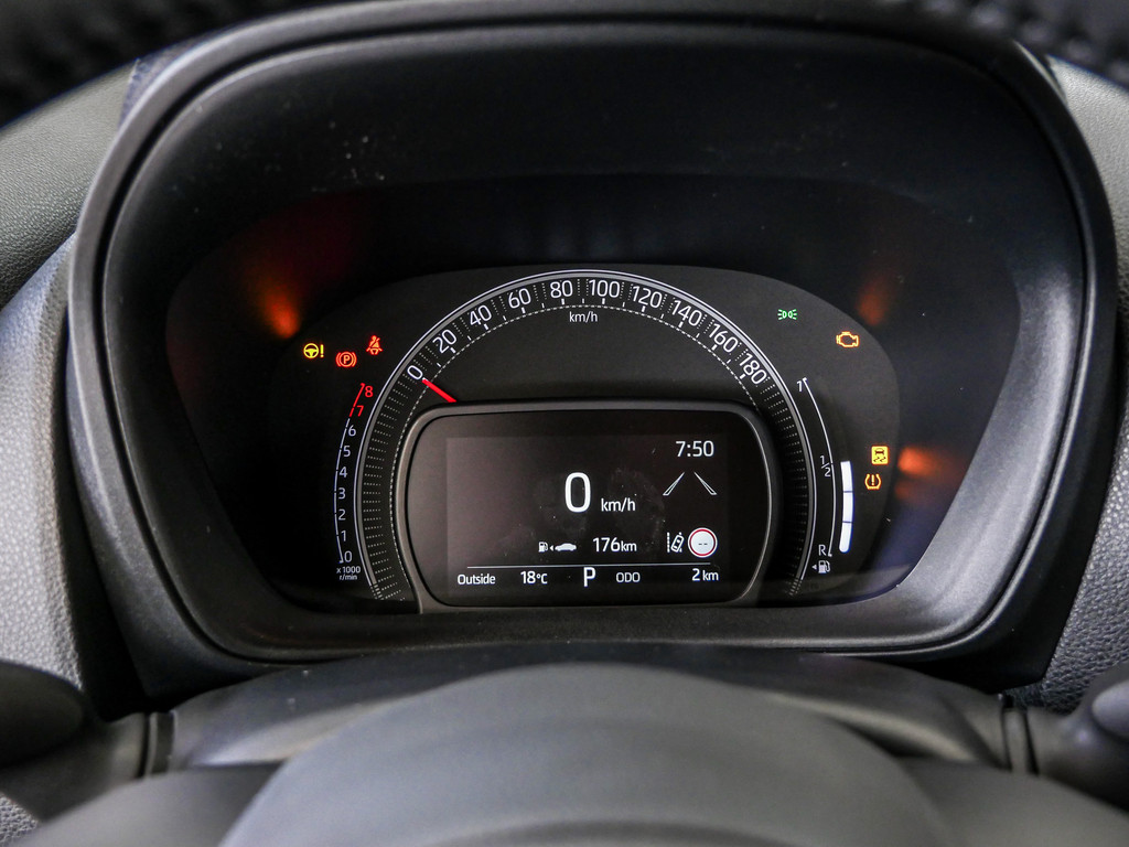 Fahrzeugansicht TOYOTA Aygo X 1.0 Teamplayer - Bild 21