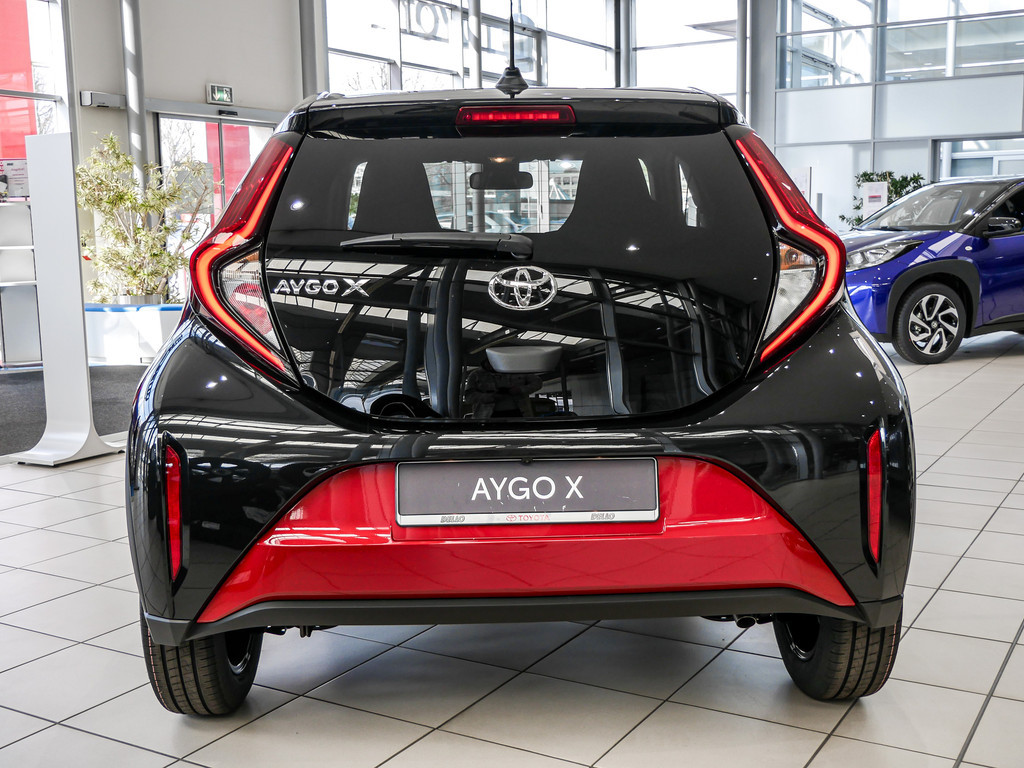 Fahrzeugansicht TOYOTA Aygo X 1.0 Teamplayer - Bild 34