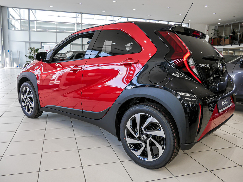 Fahrzeugansicht TOYOTA Aygo X 1.0 Teamplayer - Bild 35