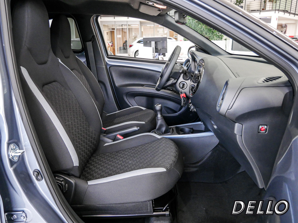 Fahrzeugansicht TOYOTA Aygo X 1.0 Teamplayer - Bild 38