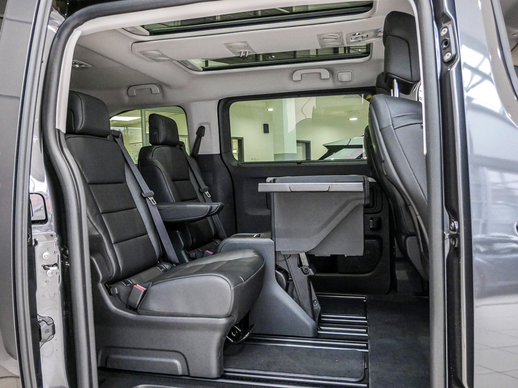 Fahrzeugansicht TOYOTA Proace Verso 2.0 D-4D Lounge - Bild 4