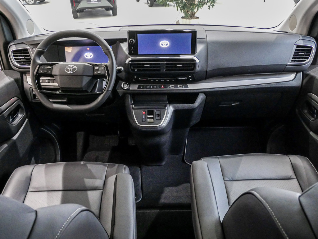 Fahrzeugansicht TOYOTA Proace Verso 2.0 D-4D Lounge - Bild 7