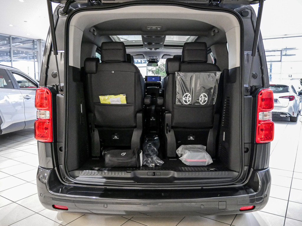 Fahrzeugansicht TOYOTA Proace Verso 2.0 D-4D Lounge - Bild 13