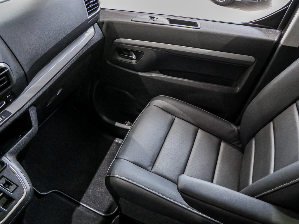 Fahrzeugansicht TOYOTA Proace Verso 2.0 D-4D Lounge - Bild 21