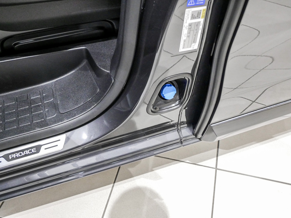 Fahrzeugansicht TOYOTA Proace Verso 2.0 D-4D Lounge - Bild 43