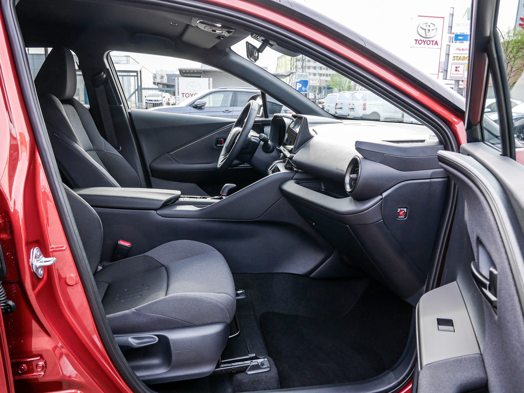 Fahrzeugansicht TOYOTA C-HR 2.0 Plug-In Hybrid Teamplayer - Bild 5