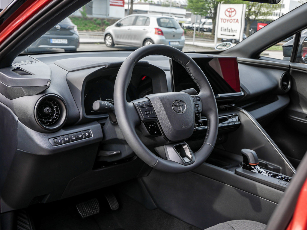 Fahrzeugansicht TOYOTA C-HR 2.0 Plug-In Hybrid Teamplayer - Bild 33