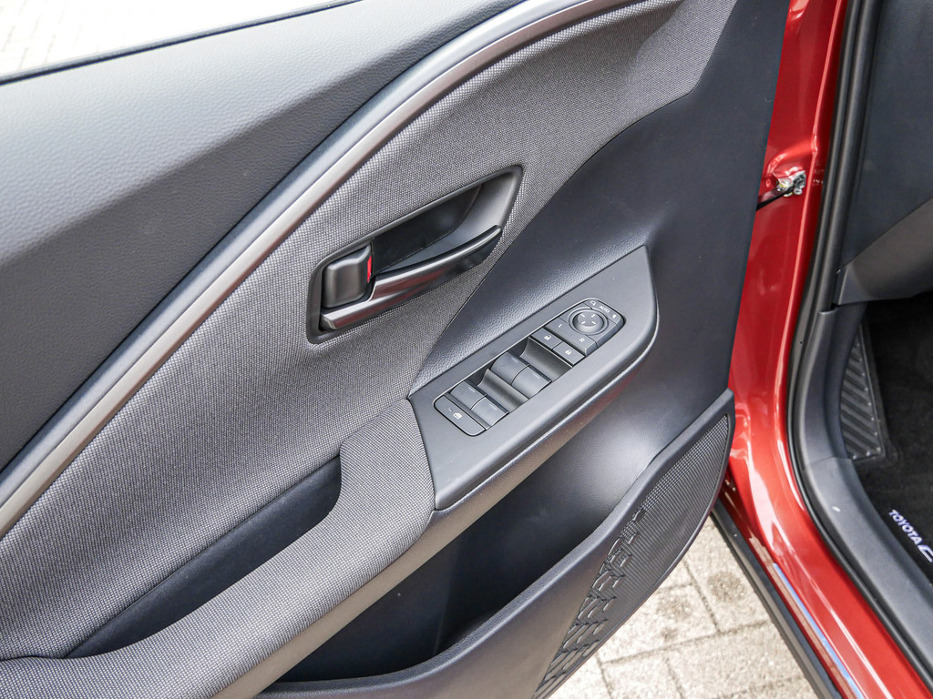 Fahrzeugansicht TOYOTA C-HR 2.0 Plug-In Hybrid Teamplayer - Bild 37