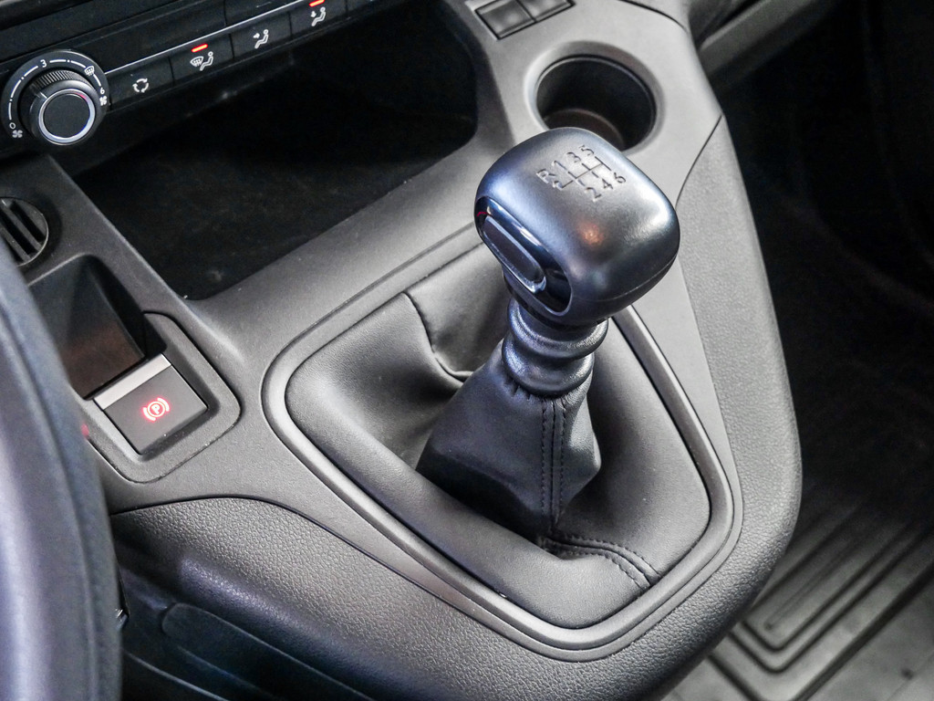 Fahrzeugansicht TOYOTA Proace City 1.5 L1 Meister - Bild 10