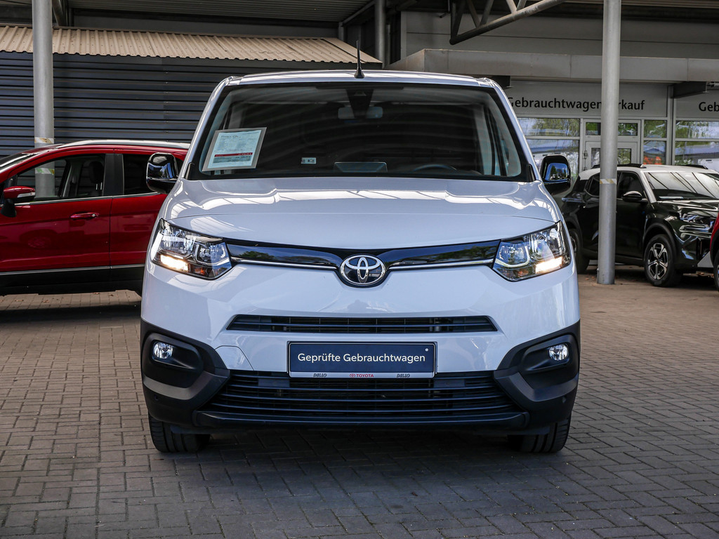 Fahrzeugansicht TOYOTA Proace City 1.5 L1 Meister - Bild 12