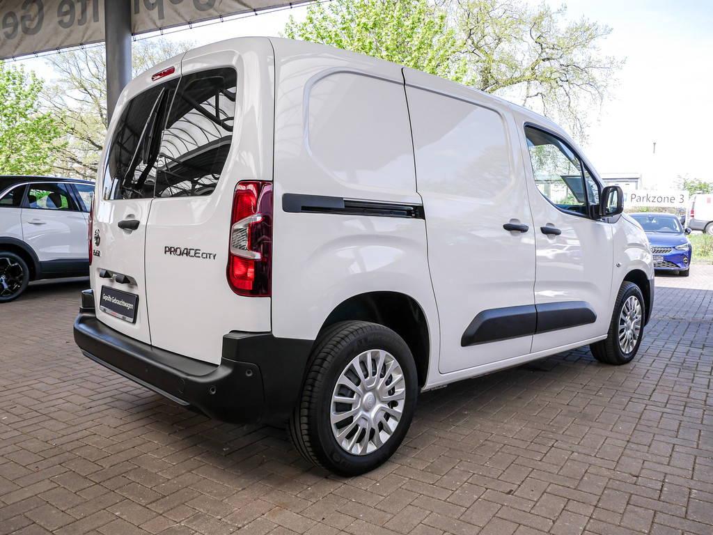 Fahrzeugansicht TOYOTA Proace City 1.5 L1 Meister - Bild 23