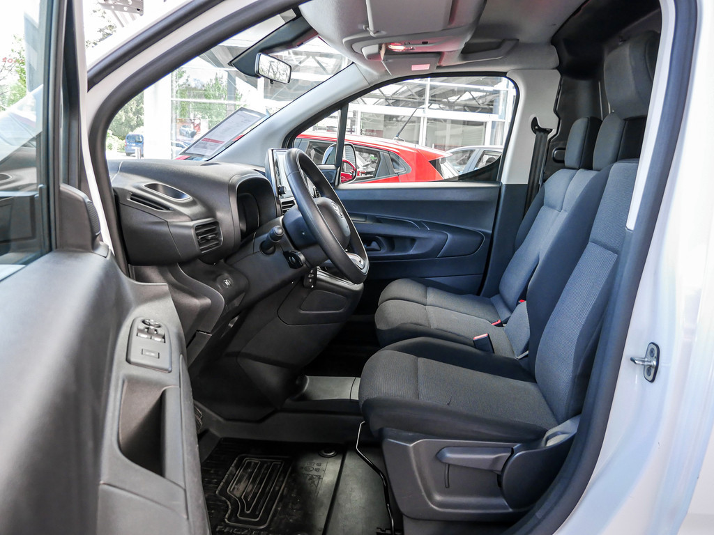 Fahrzeugansicht TOYOTA Proace City 1.5 L1 Meister - Bild 33