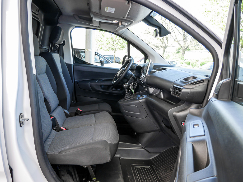 Fahrzeugansicht TOYOTA Proace City 1.5 L1 Meister - Bild 34