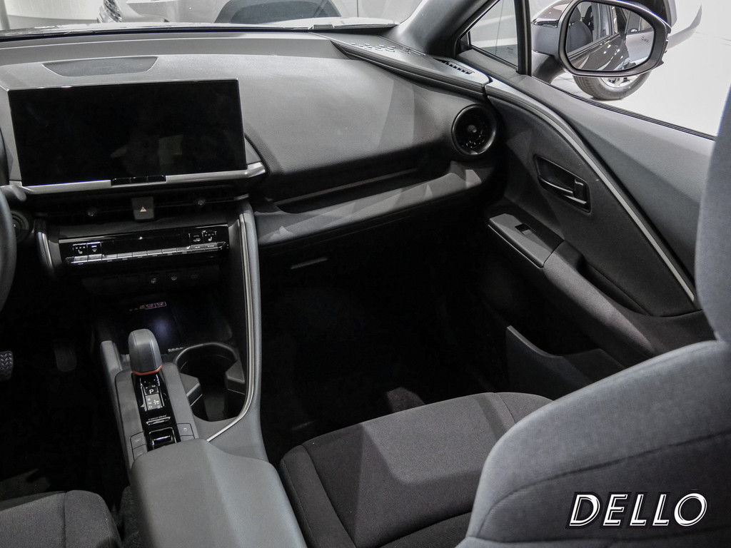 Fahrzeugansicht TOYOTA C-HR Plug-In Hybrid Teamplayer - Bild 4