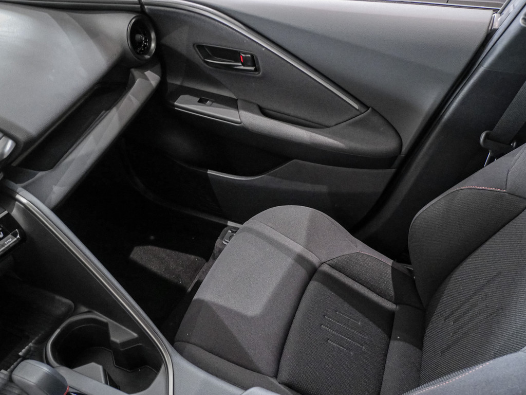 Fahrzeugansicht TOYOTA C-HR Plug-In Hybrid Teamplayer - Bild 16