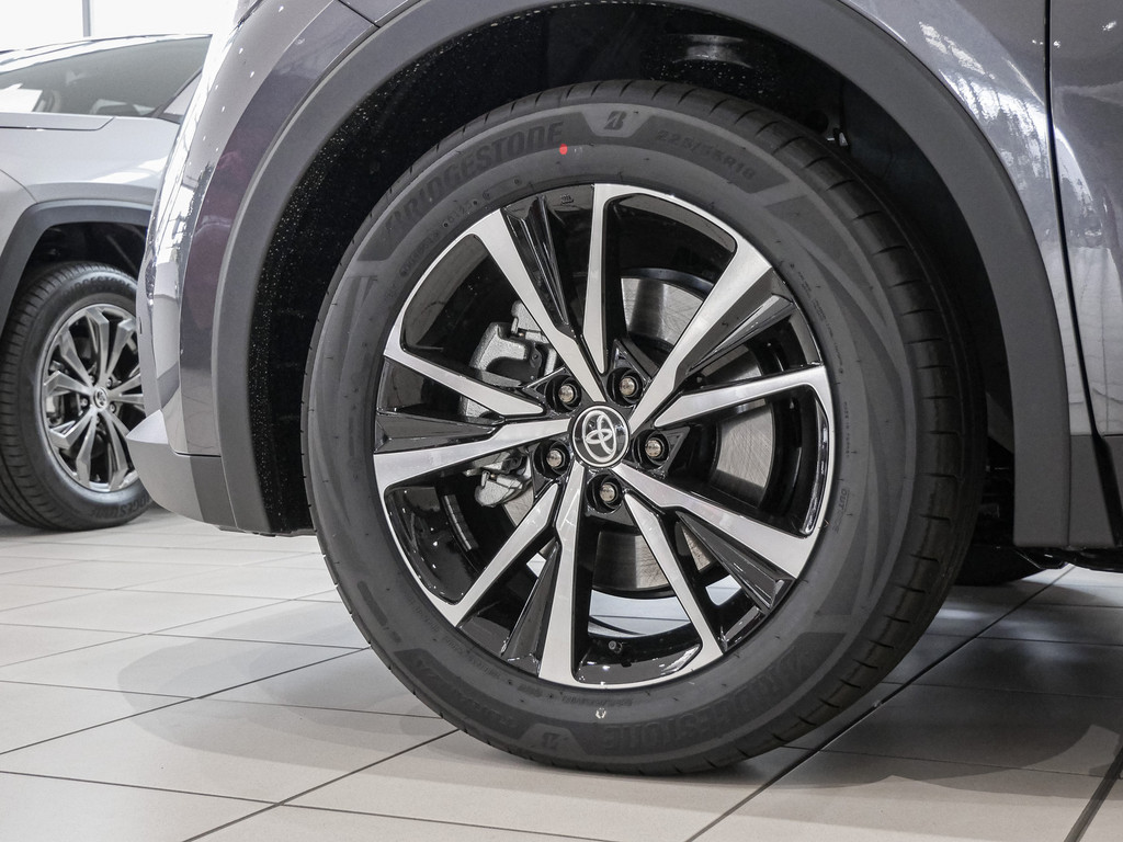 Fahrzeugansicht TOYOTA C-HR Plug-In Hybrid Teamplayer - Bild 33