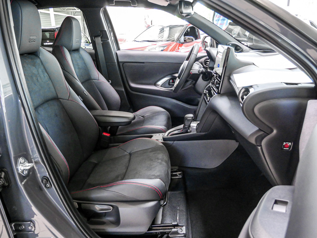 Fahrzeugansicht TOYOTA Yaris Cross 1.5 Hybrid GR Sport - Bild 4