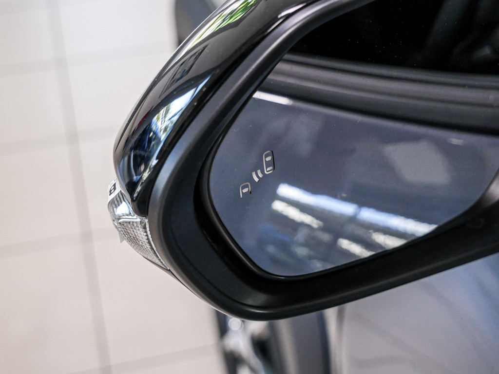 Fahrzeugansicht TOYOTA Yaris Cross 1.5 Hybrid GR Sport - Bild 42
