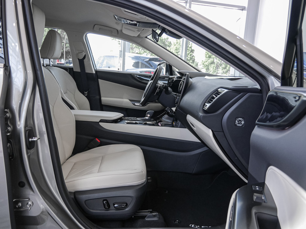 Fahrzeugansicht LEXUS NX 350h Executive - Bild 3