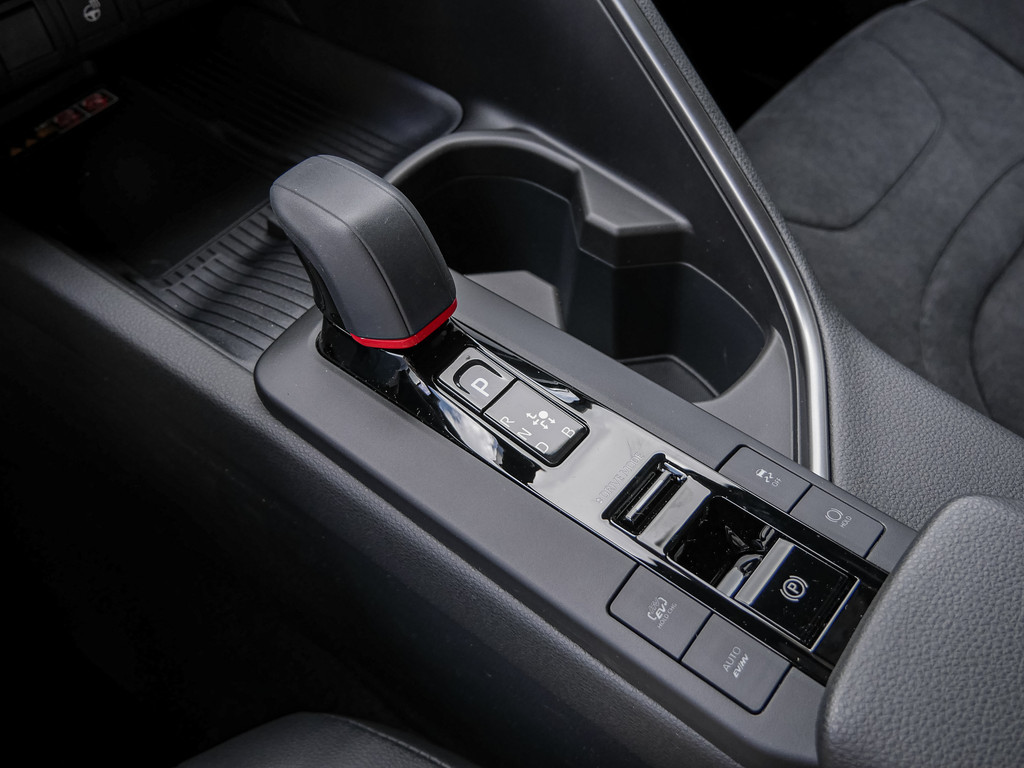 Fahrzeugansicht TOYOTA C-HR 2.0 Plug-In Hybrid GR Sport - Bild 16