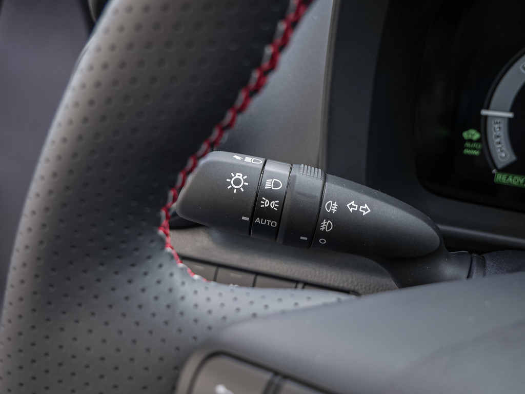 Fahrzeugansicht TOYOTA C-HR 2.0 Plug-In Hybrid GR Sport - Bild 21