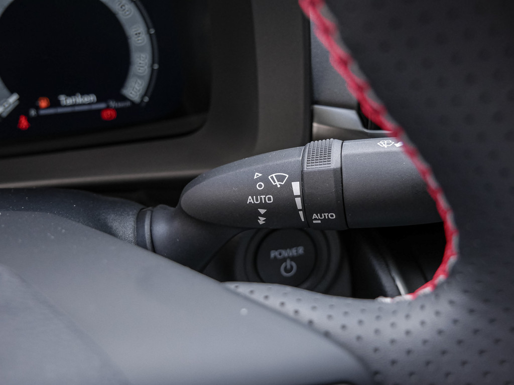 Fahrzeugansicht TOYOTA C-HR 2.0 Plug-In Hybrid GR Sport - Bild 22