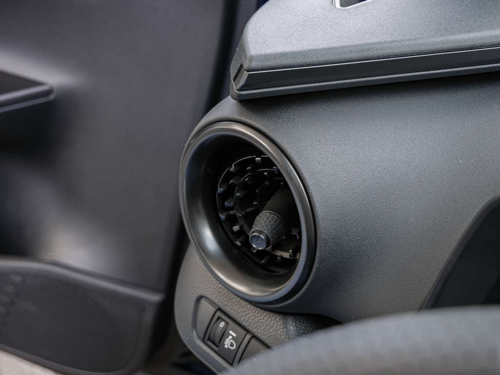 Fahrzeugansicht TOYOTA C-HR 2.0 Plug-In Hybrid GR Sport - Bild 28