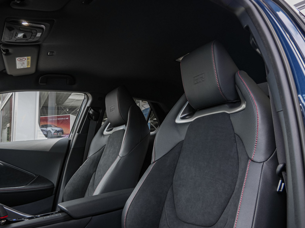 Fahrzeugansicht TOYOTA C-HR 2.0 Plug-In Hybrid GR Sport - Bild 33